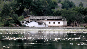 雲南白族人傳統房舍縮圖