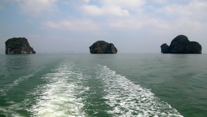 泰國普吉島附近的攀牙彎縮圖