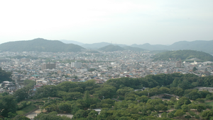 在日本四大國寶城之一姬路城天守閣四望姬路市區3縮圖