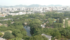 在日本四大國寶城之一姬路城天守閣四望姬路市區縮圖