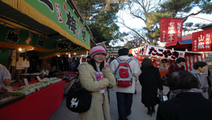 日本神社前攤販