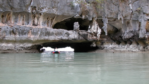 泰國攀牙灣的海蝕洞1縮圖