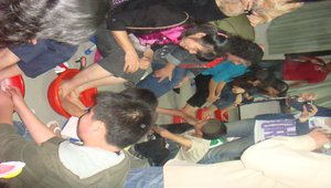 幫媽媽洗腳3縮圖